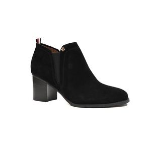 Tommy Hilfiger Black Suede block heel Booties. Women's size 8.